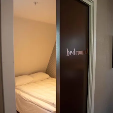 Luxury In Bergen's Gastronomic District 卑爾根